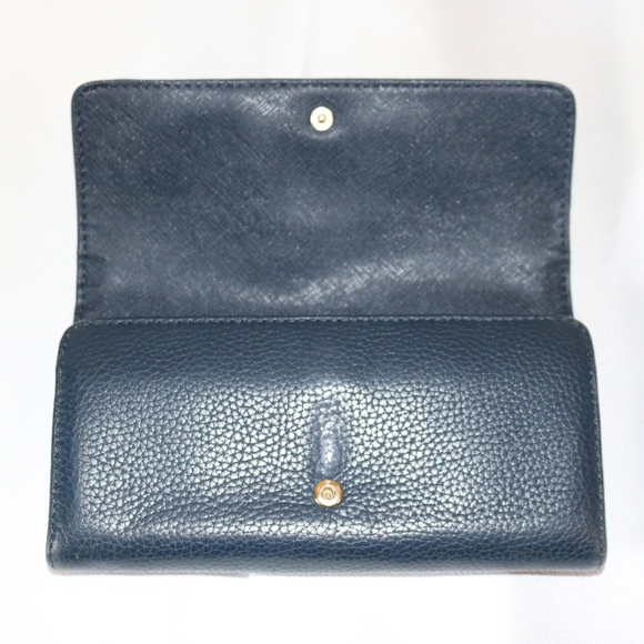 Michael Kors Wallet - Picture 5 of 6